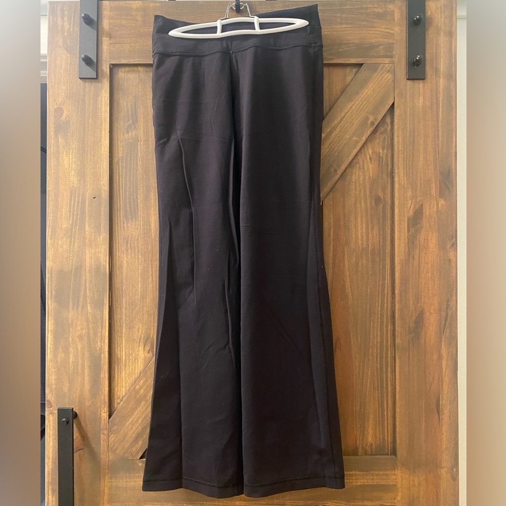 Classic lululemon flare yoga pants